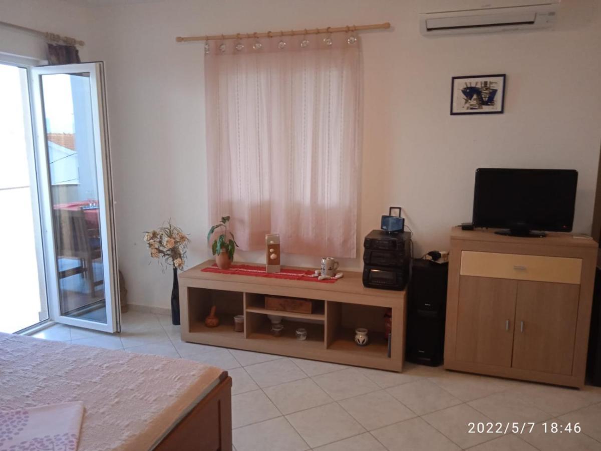 Apartment Ana Stomorska Ngoại thất bức ảnh